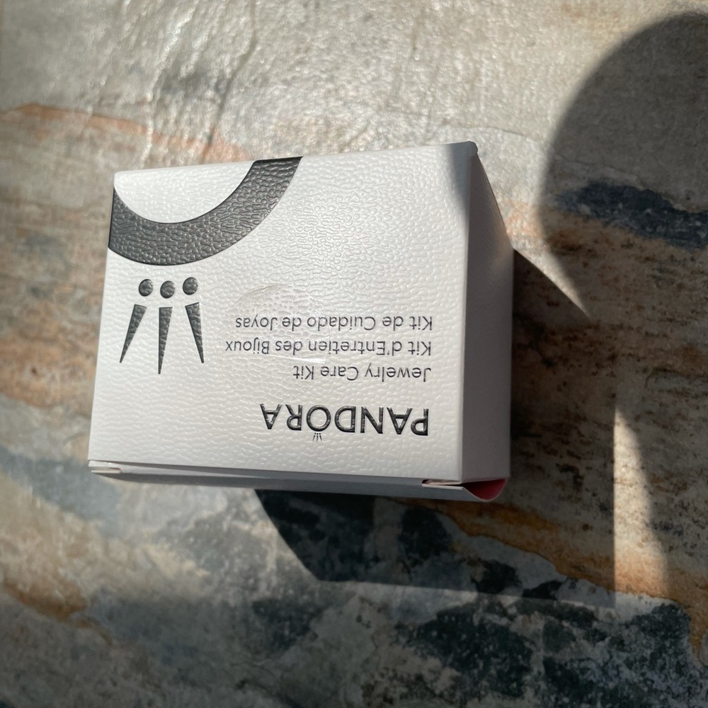 Pandora jewelry cleaning kit